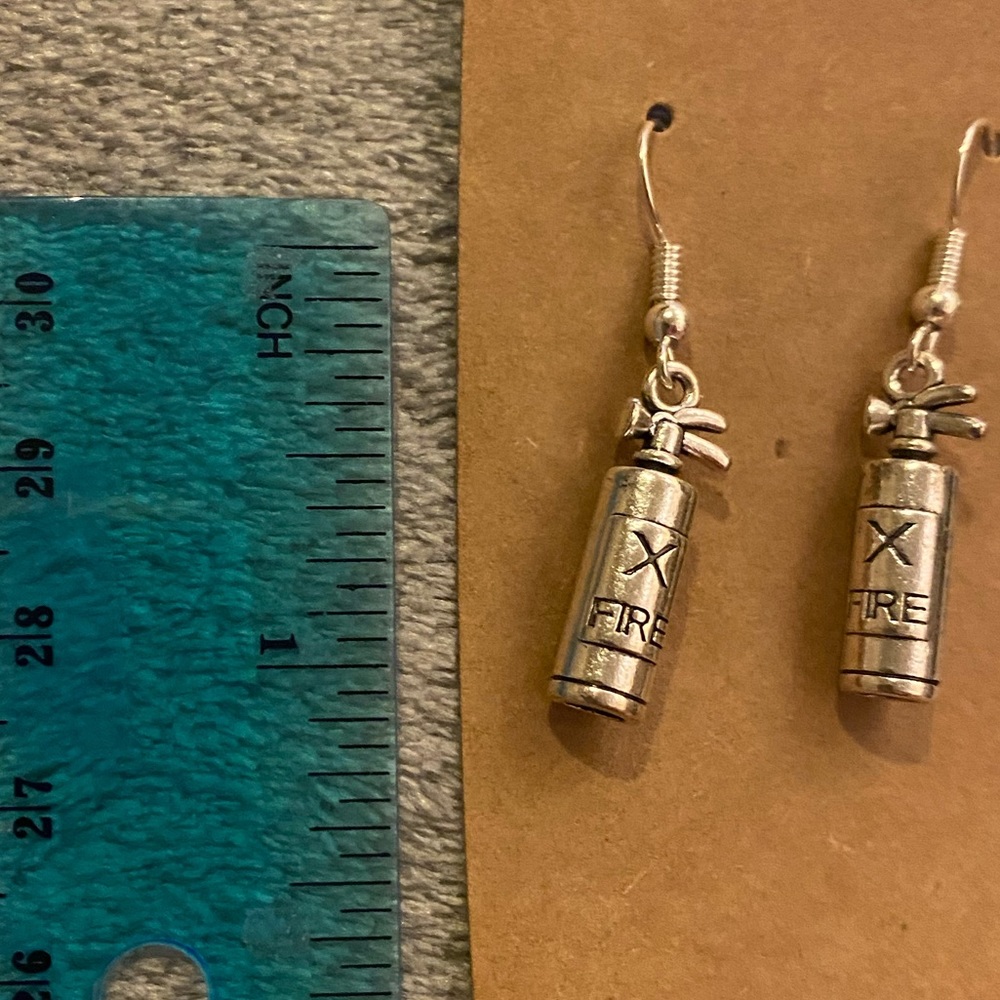 Fire extinguisher earrings - Picture 2 of 3